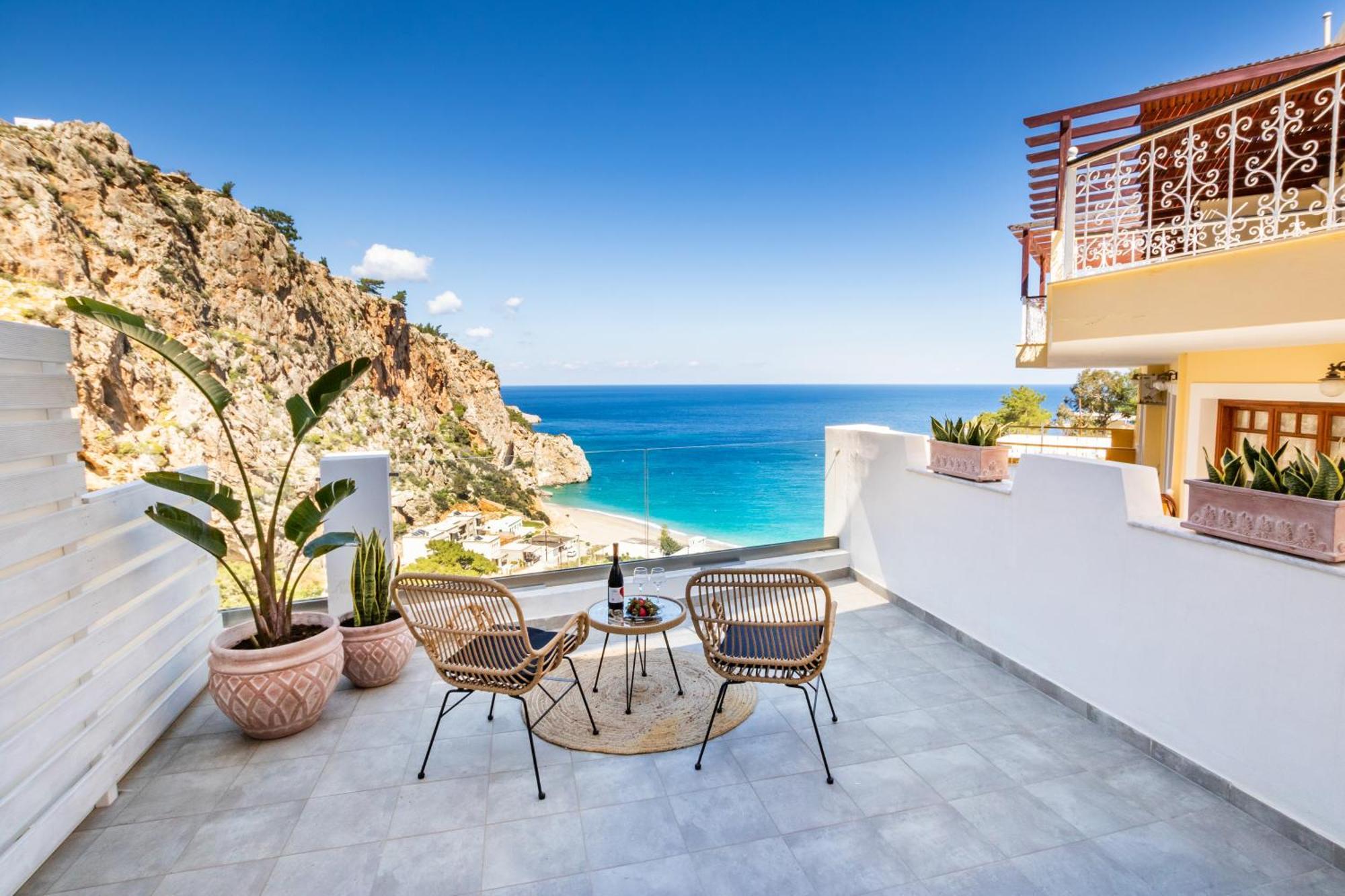 Yploui Suites Karpathos Town  Exterior photo