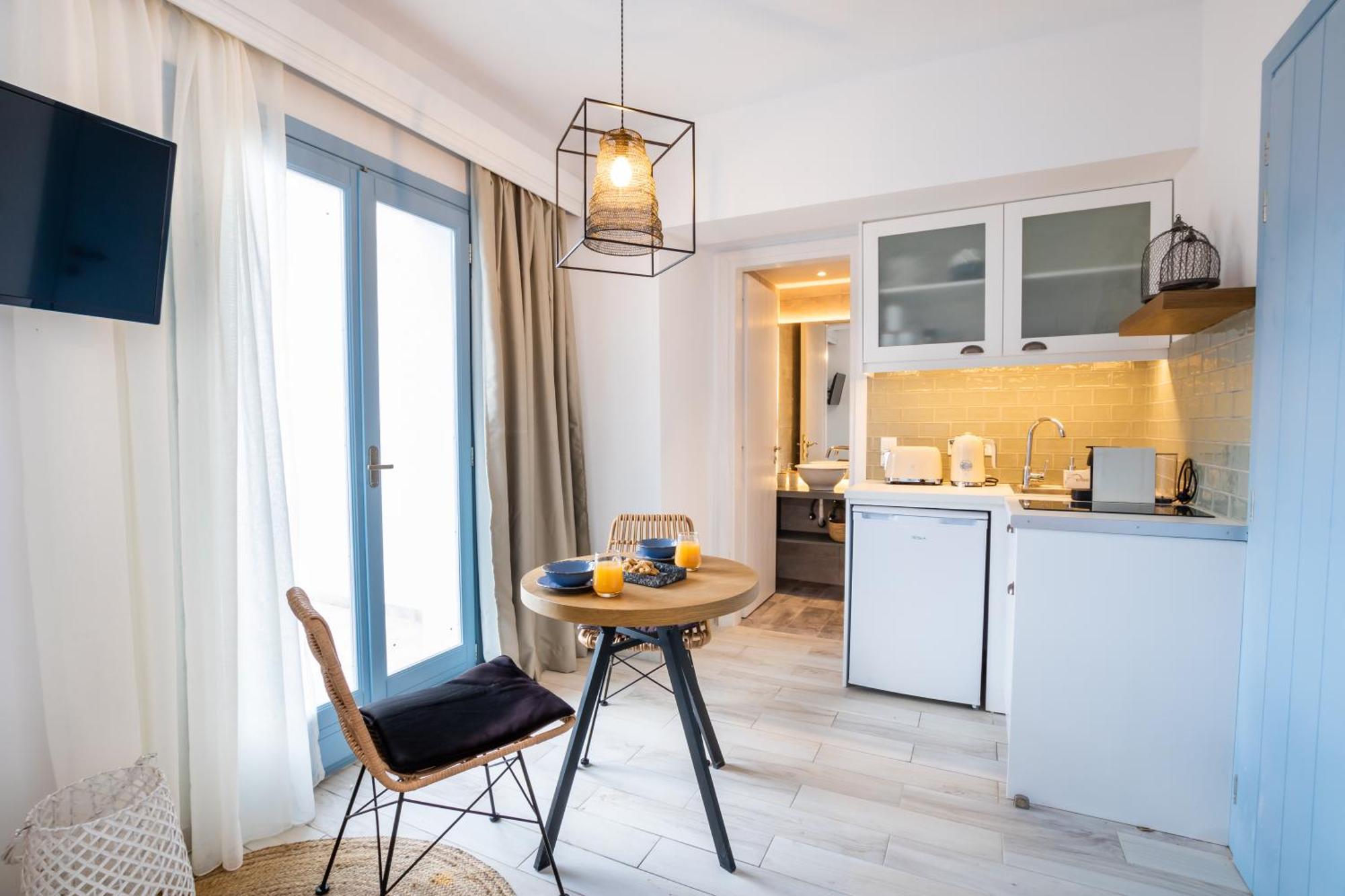 Yploui Suites Karpathos Town  Exterior photo