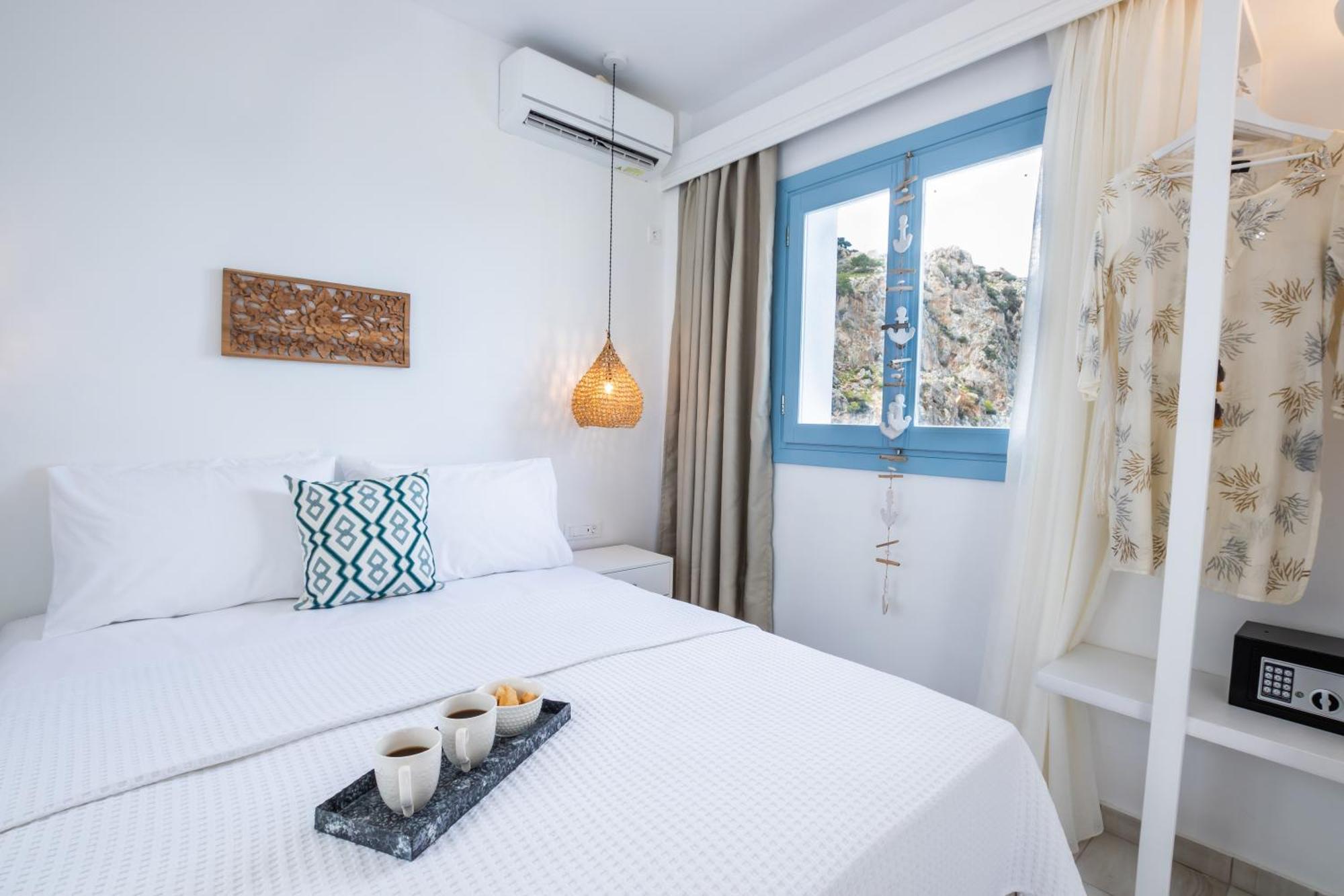 Yploui Suites Karpathos Town  Exterior photo