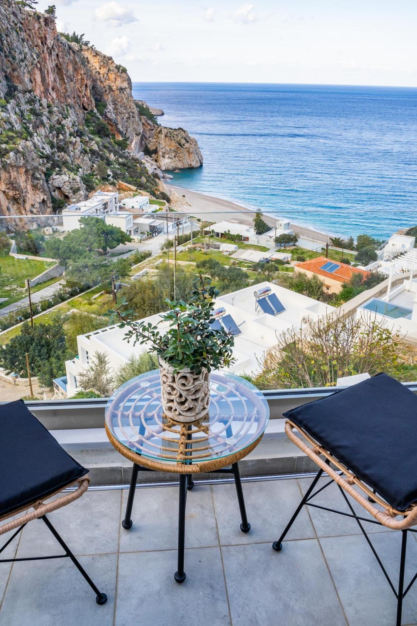 Yploui Suites Karpathos Town  Exterior photo