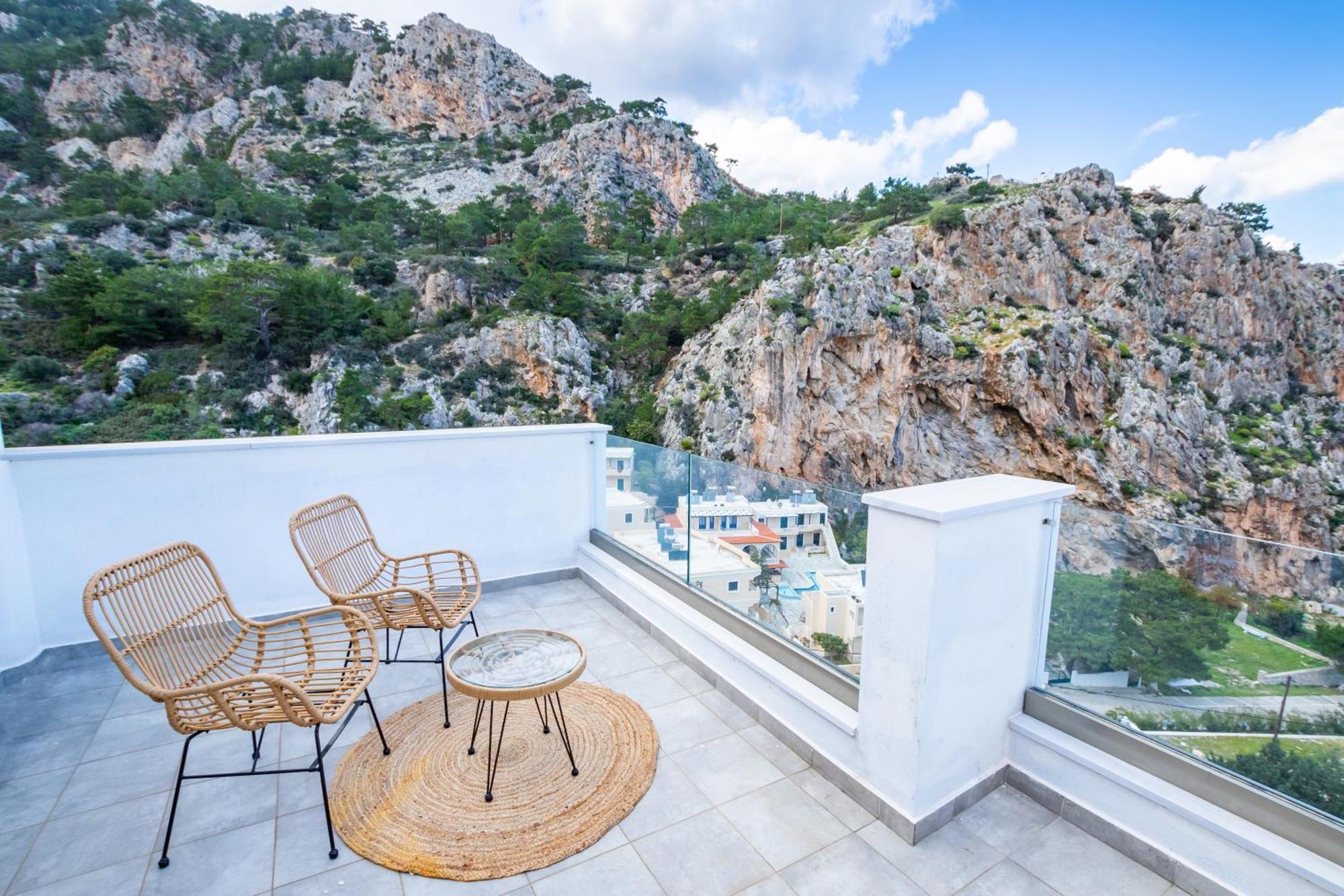 Yploui Suites Karpathos Town  Exterior photo